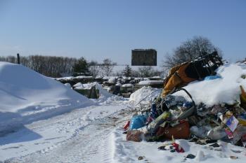 Tvrz Hradenín - okolí tvrze (© Pavel Jarý, 02/2010)