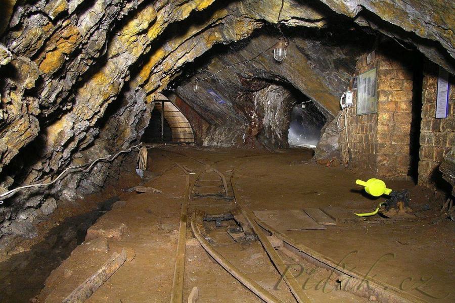 Chrustenická šachta