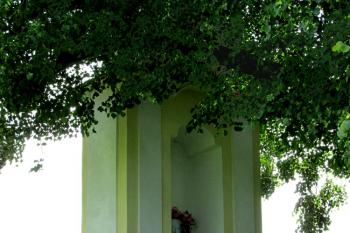Kaplička sv. Jana nad Lešanama u Nelahozevsi ( © Pavel Vítek 06/2014)