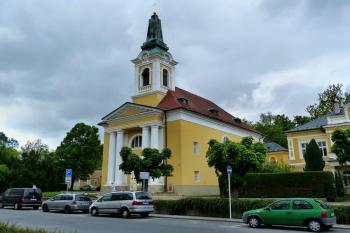 Kostel Povýšení sv. Kříže ( © František Kinař 05/2017)