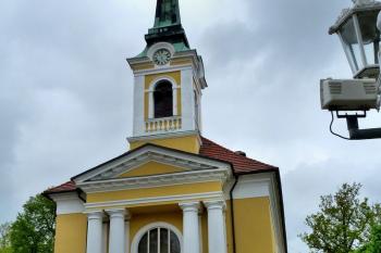Kostel Povýšení sv. Kříže ( © František Kinař 05/2017)