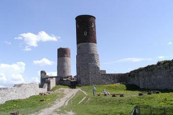 dolní hrad - pohled k východu ( © Pavel Zany Komárek 6/5/2004)