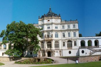 zámek Ploskovice (© Hynek Slezák, 08/2008)