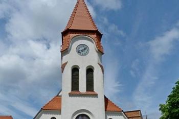 Kostel svatého Jana Evangelisty (© František Kinař, 08/2014)
