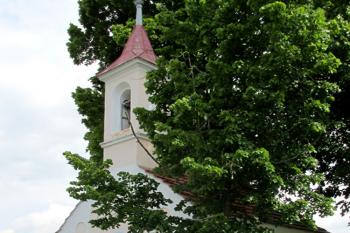 Kaple sv. Jana Nepomnuckého v Sobědraži ( © Pavel Vítek 06/2014)