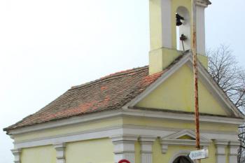Kaple sv. Linharta v Černuci ( © Pavel Vítek 04/2014)