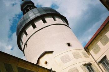 Grabštejn - hradní nádvoří s velkou věží (© Pavel Jarý,  20.06.2004)