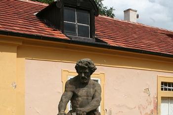 Herkules zápasí se lvem (© Ivan Grisa, 07/2008)