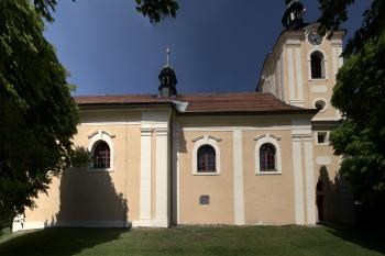 jižní průčelí (© Pavel Zany Komárek, 19. 5. 2011)