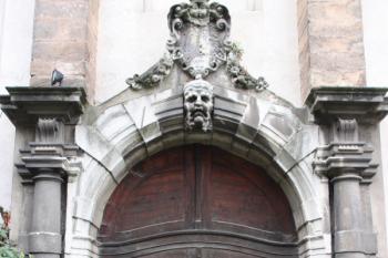 Východní portál kaple, přenesený ze zbořeného ditrichsteinského paláce ve Vídni ( © Ivan Grisa 09/2009)