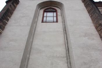 Severní závěrové okno kaple ( © Ivan Grisa 09/2009)
