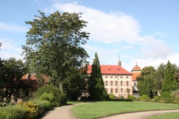 Zámek od východu ( © Ivan Grisa 09/2009)