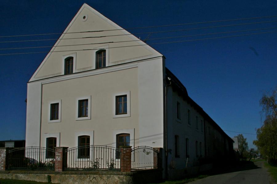 Stolany