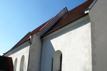 pohled od jihovýchodu (© Milan Caha 04/2010)
