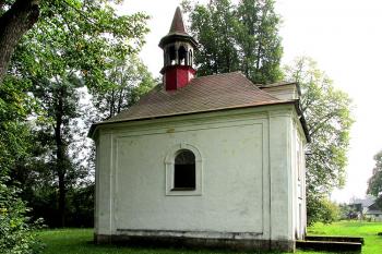 Kaple Panny Marie ve Velkém Grunově ( © Pavel Vítek 09/2014)