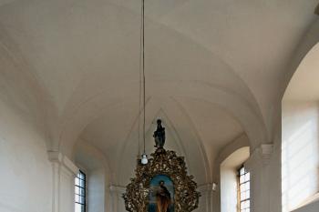 pohled do presbytáře (© Pavel Zany Komárek, 11. 9. 2010)