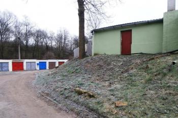 Pohled ze severu na zbytek valu. (© Prudký Martin, 12/2014)
