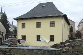 Bývalý vodní mlýn, nyní muzeum břidlice v Budišově nad Budišovkou ( © Pavel Vítek 11/2014)