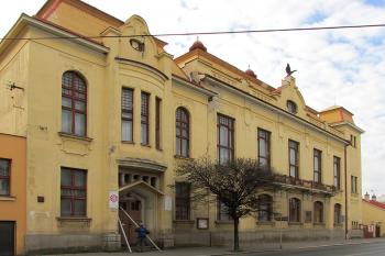Čáslavská sokolovna ( © Pavel Vítek 11/2014)