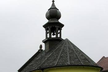 Kaple Navštívení Panny Marie v Ratajích - Těšeticích. (© Pavel Vítek 10/2014)