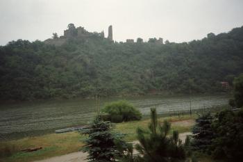 zřícenina hradu Cornštejn (© Vlastislav Mareček, 07/1990)