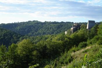 Cornštejn od Silnice na Vranov (© Tomáš Marek, 03/2007)