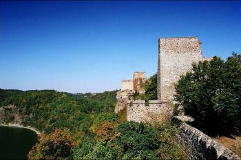 pohled na jádro z bašty (© zombux, 09/2006)