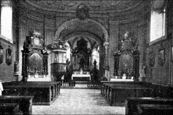 pohled z lodi do presbytáře na počátku 20. století (© Antonín Podlaha: Posvátná místa království Českého; Díl 7., Vikariát Slánský, Dědictví sv. Jana Nepomuckého, Praha 1913)
