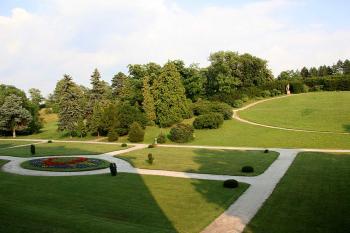 Park ( © Luděk Pitter 07/2005)