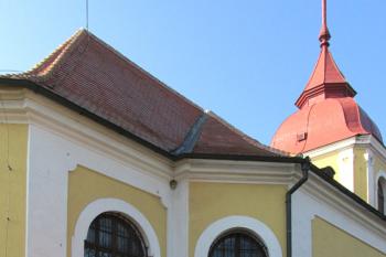 Kostel Povýšení sv. Kříže ve Zdibech ( © Pavel Vítek 02/2015)