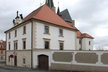 Děkanství u kostela sv. Gotharda ve Slaném ( © Pavel Vítek 03/2015)