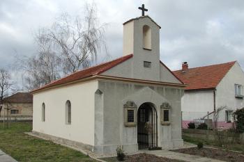Kaple sv. Václava v Ješíně u Velvar ( © Pavel Vítek 03/2015)