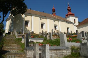 Kostel sv. Lukáše v Křečovicích (© Jiří Špaček, 08/2011)