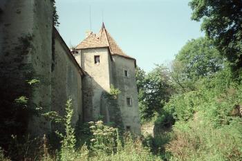 tvrz Cuknštejn (© Vlastislav Mareček, 07/1990)