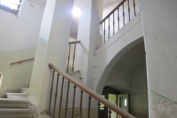 Schodiště do 1. patra (© Dušan Dohňanský 09/2019)