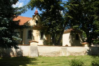 Olešná - kostel (© Jiří Špaček, 07/2016)