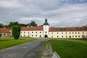 klášter premonstrátů s kostelem Zvěstování Panny Marie-Teplá (© Vlastislav Mareček, 06/2016)