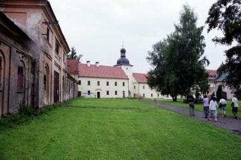  (© 2002 Jiří Čížek)