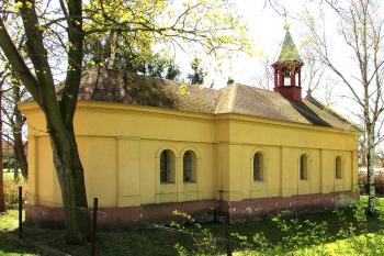 Kaple Narození Panny Marie v Jenišovicích ( © Pavel Vítek 04/2015)