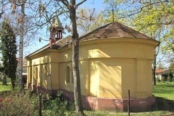 Kaple Narození Panny Marie v Jenišovicích ( © Pavel Vítek 04/2015)