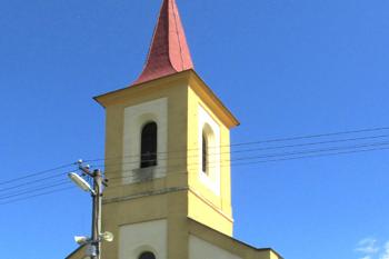 Kostel Českobratrské církve evangelické v Libkovicích pod Řípem  ( © Pavel Vítek 04/2015)