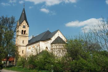 Kostel v Úhonicích (© Jiří Špaček, 04/2011)