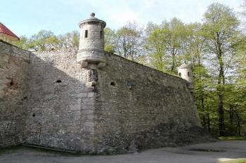 severovýchodní bastion ( © Pavel Zany Komárek 9/5/2004)