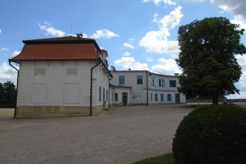 Tereziánský trakt (© Jaroslav Špiroch  07/2024)