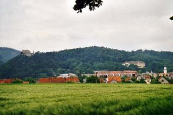 Město Boskovice s dominantou hradu a zámku (© Jiří Cukr 06/2001)
