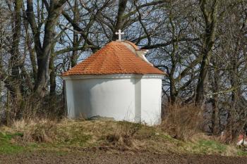 Kaple sv. Jana Nepomuckého, Jarpice ( © František Kinař 05/2017)