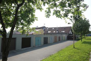 pohled na býlí areál pily a mlýna zezadu (© Luděk Vláčil 05/2015)