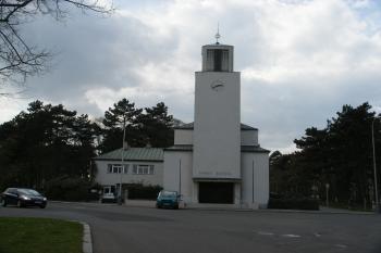 Evangelický kostel Střešovice (© Jiří Špaček, 05/2015)