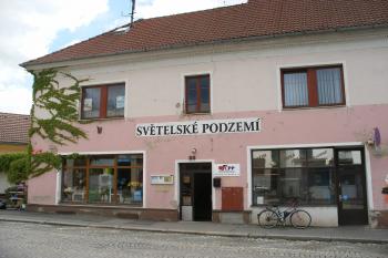 Vstup do světelského podzemí (© Jiří Špaček, 06/2015)