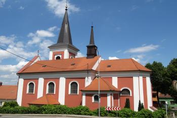 Kostel Všech Svatých z Blanenské ulice (© Pavel  Vlach, 06/2015)